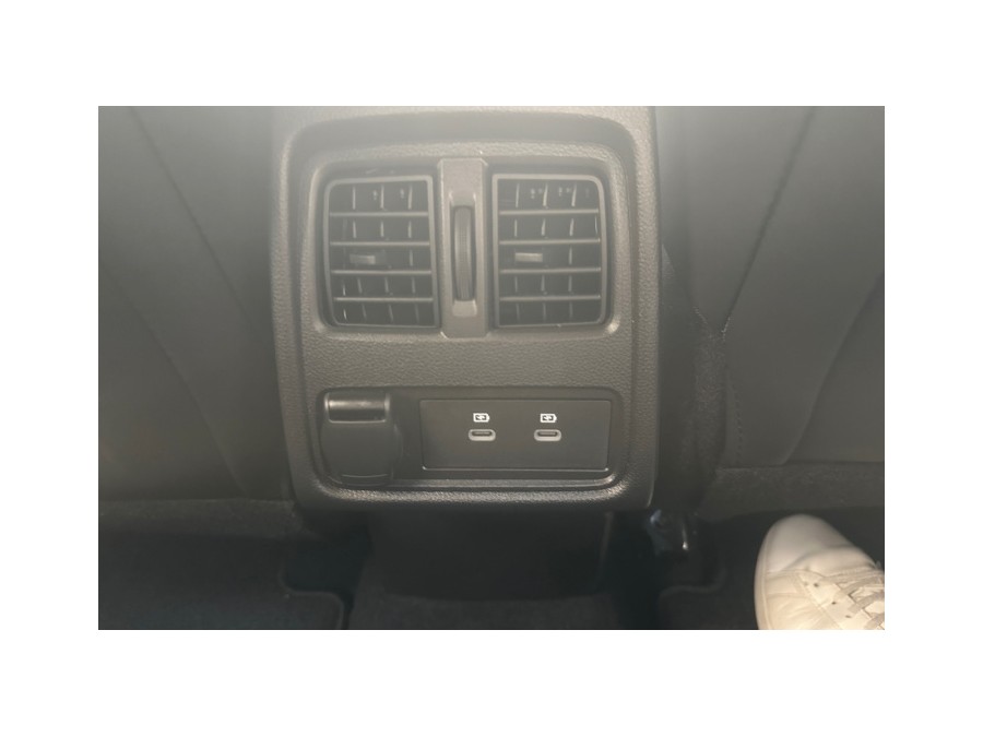 RENAULT d'occasion CAPTUR 1.4 MILD HYBRID 160 TECHNO EDC de 2024 Le