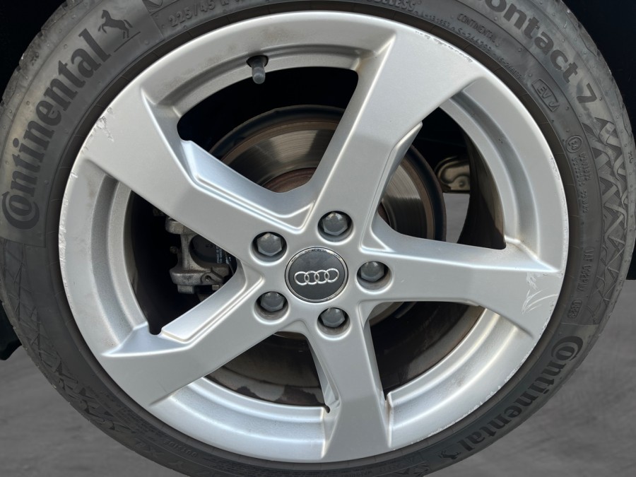 AUDI d'occasion A3 35 TFSI 150 BUSINESS EXECUTIVE de 2019 Lyon Nord