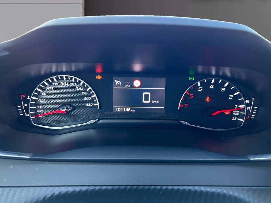 PEUGEOT d'occasion 2008 1.2 100 BUSINESS de 2021 Colmar (68)﻿