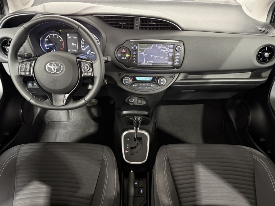 TOYOTA d'occasion YARIS 1.5 VVTI 110 DYNAMIC CVT de 2017 Lyon Ouest