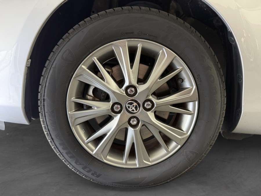 TOYOTA d'occasion YARIS 1.5 VVTI 110 DYNAMIC CVT de 2017 Lyon Ouest