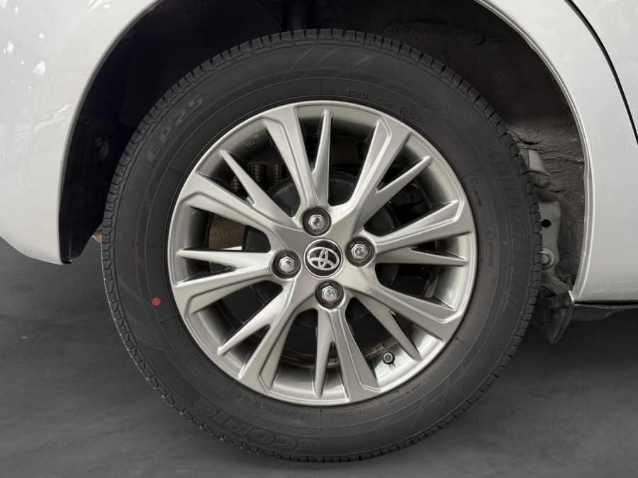 TOYOTA d'occasion YARIS 1.5 VVTI 110 DYNAMIC CVT de 2017 Lyon Ouest