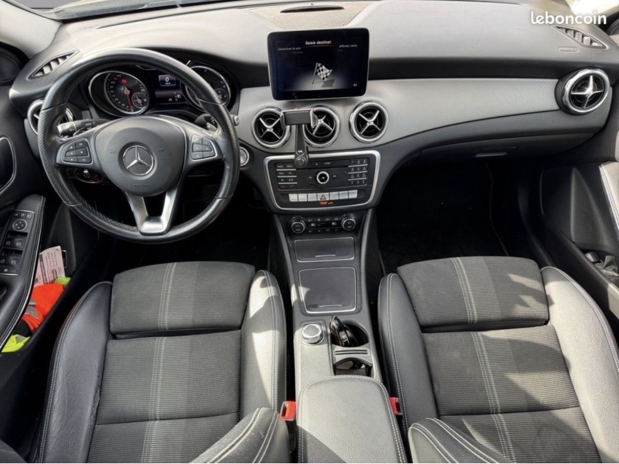 MERCEDES d'occasion CLASSE GLA GLA 200 D STARLIGHT EDITION de 2019
