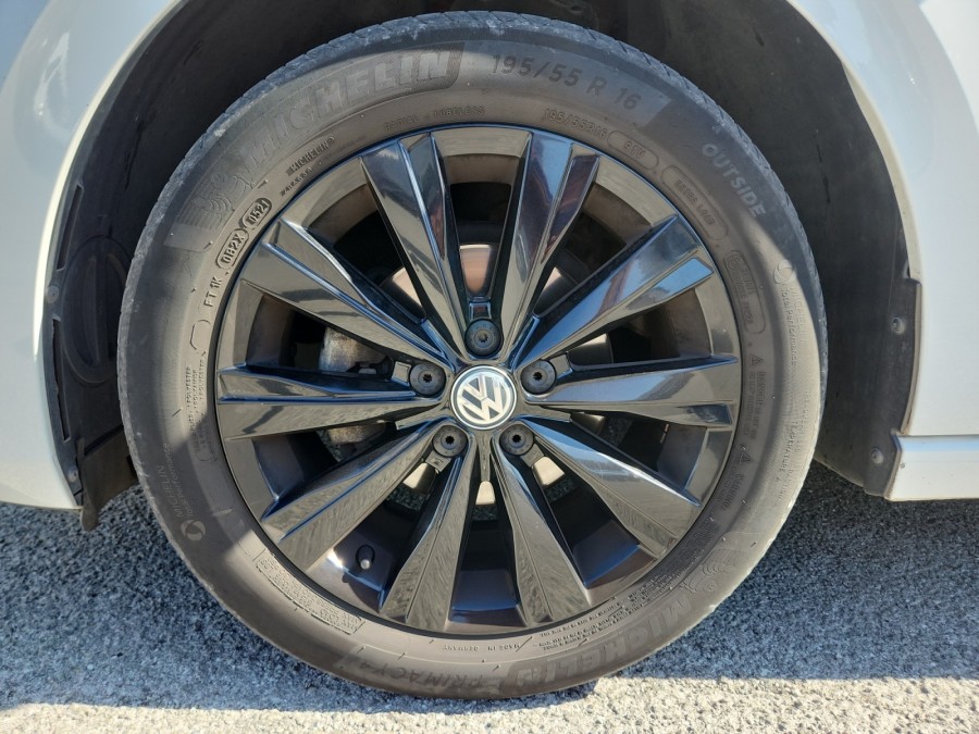 VOLKSWAGEN d'occasion GOLF 1.4 TSI 140 ACT CONFORTLINE de 2013 Frejus