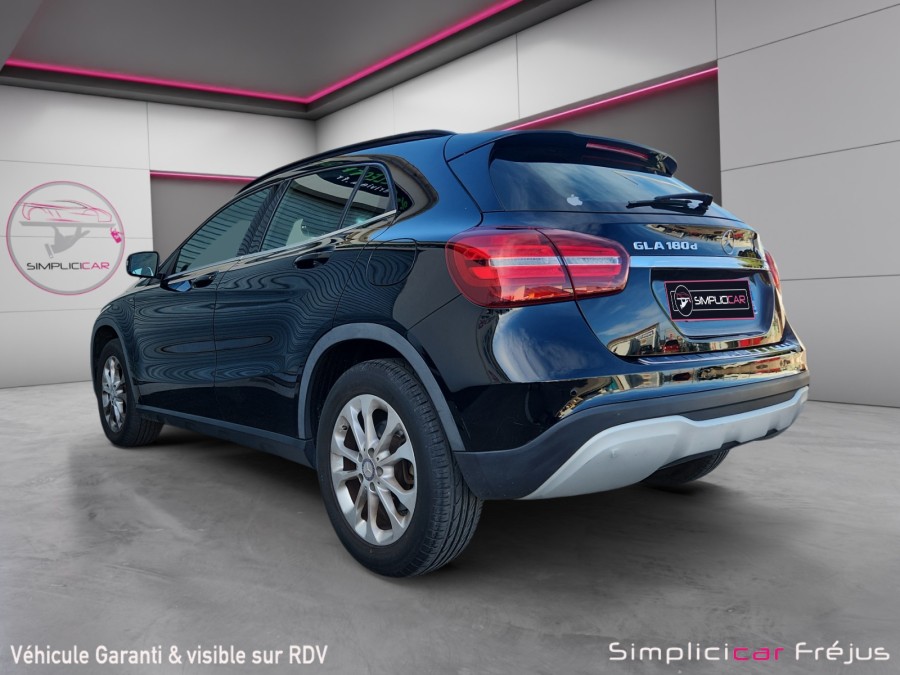 MERCEDES d'occasion CLASSE GLA GLA 180 D BUSINESS EDITION BA de 2017