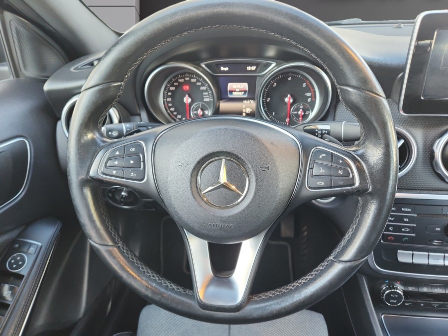 MERCEDES d'occasion CLASSE GLA GLA 180 D BUSINESS EDITION BA de 2017