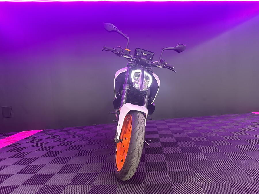 KTM d'occasion DUKE 390 DUKE de 2017 Lorient (56)﻿