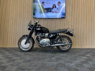 TRIUMPH d'occasion BONN.T100 900 Noir Chrome de 2018 Pau (64)﻿