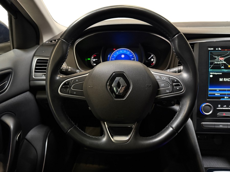 RENAULT d'occasion MEGANE TCE 130 ENERGY INTENS de 2016 Bretigny Sur