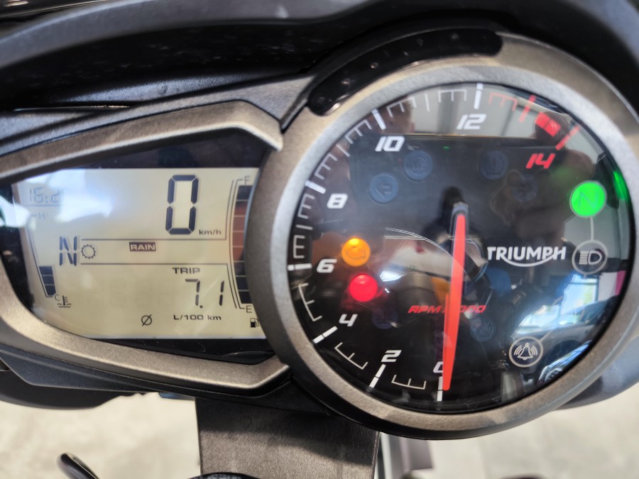 TRIUMPH d'occasion STREET TRIPLE STREET TRIPLE 660 de 2022 St Jean du
