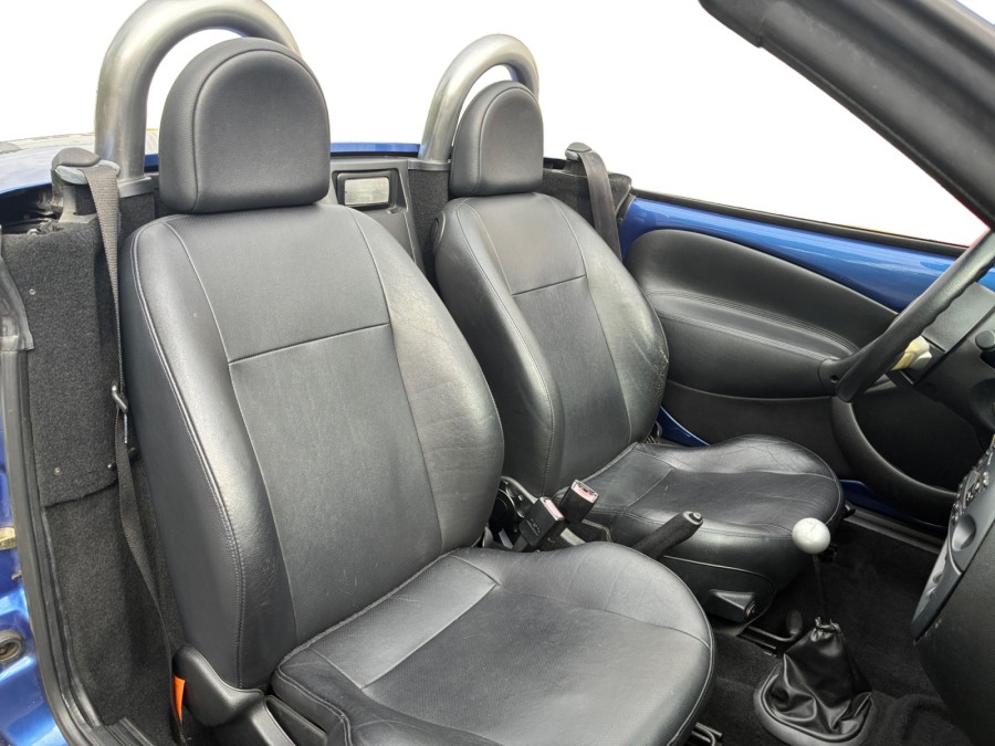 FORD d'occasion KA STREETKA 1.6 de 2004 Saint Maximin (60)﻿