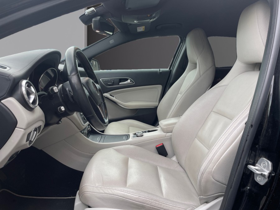 MERCEDES d'occasion CLASSE GLA Classe GLA 200 Sensation 7-G DCT de