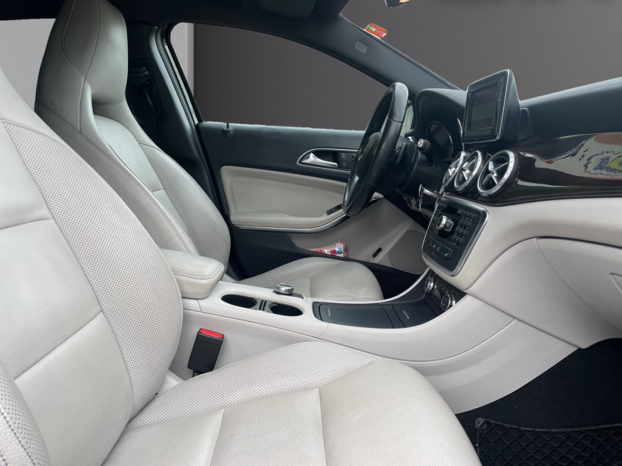 MERCEDES d'occasion CLASSE GLA Classe GLA 200 Sensation 7-G DCT de