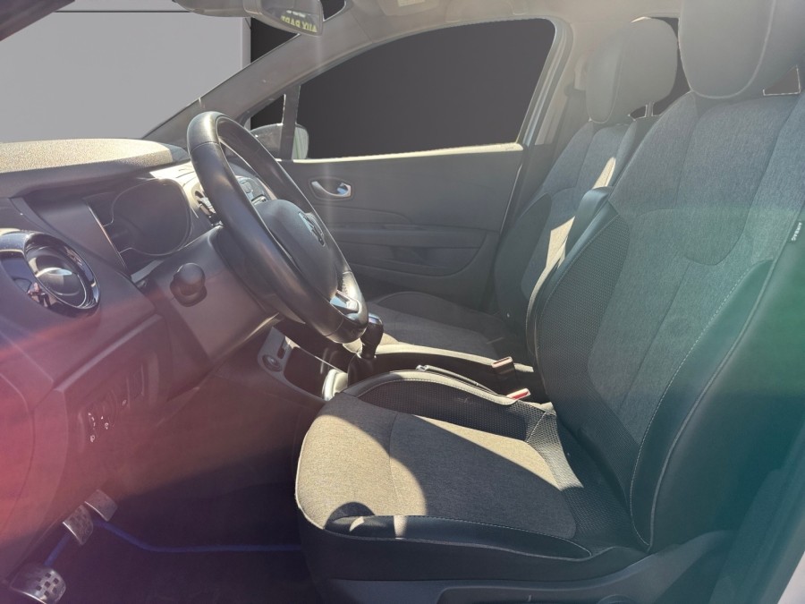 RENAULT d'occasion CAPTUR 1.3 TCE 130 BUSINESS de 2020 Troyes (10)﻿