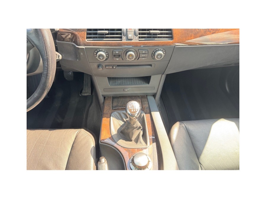 BMW d'occasion SERIE 5 525 i de 2004 Troyes (10)﻿