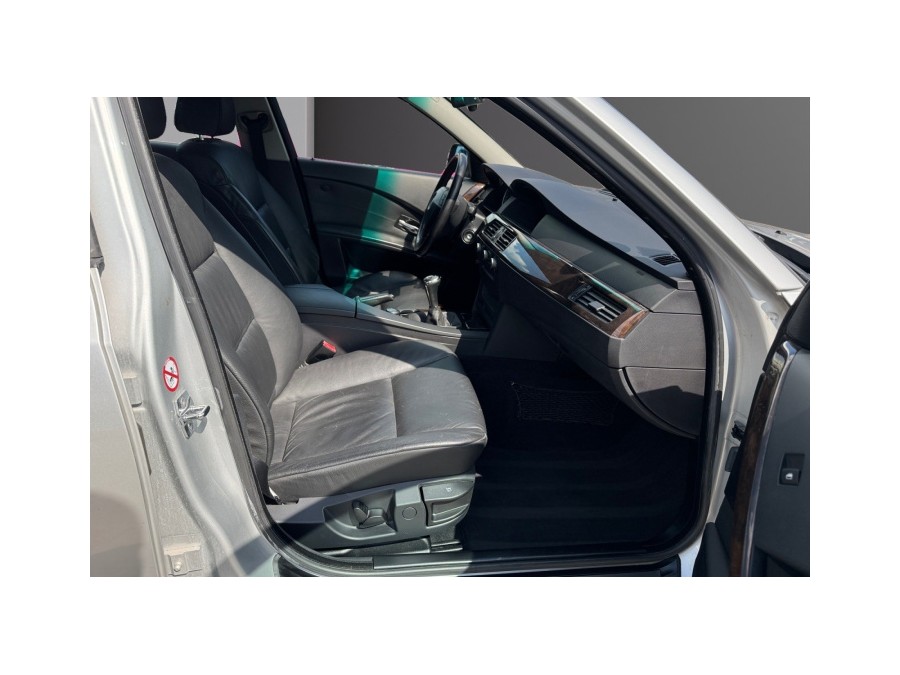 BMW d'occasion SERIE 5 525 i de 2004 Troyes (10)﻿
