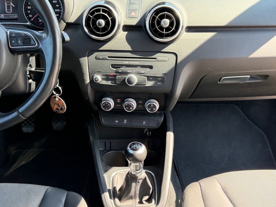 AUDI d'occasion A1 1.6 TDI 90 AMBITION de 2014 Troyes (10)﻿