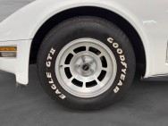 CHEVROLET d'occasion CORVETTE 5.7 350 CI de 1980 Troyes (10)﻿