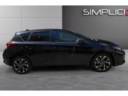 TOYOTA d'occasion AURIS 136H DESIGN de 2017 Paris 15 (75)﻿