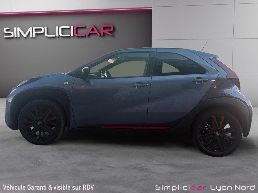 TOYOTA d'occasion AYGO 1.0 VVT-I 72 UNDERCOVER de 2023 Nord Isère