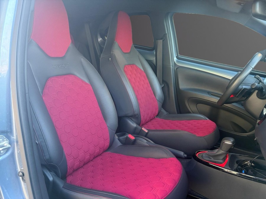 TOYOTA d'occasion AYGO 1.0 VVT-I 72 UNDERCOVER de 2023 Nord Isère