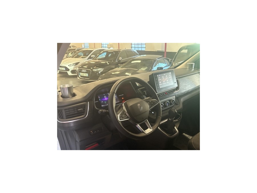 RENAULT d'occasion TRAFIC L2H1 3T 2.0 BLUE DCI 170 EXTRA BA de 2024