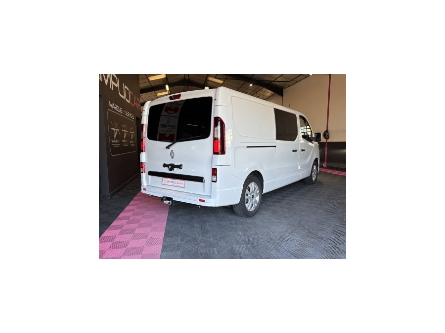 RENAULT d'occasion TRAFIC L2H1 3T 2.0 BLUE DCI 170 EXTRA BA de 2024