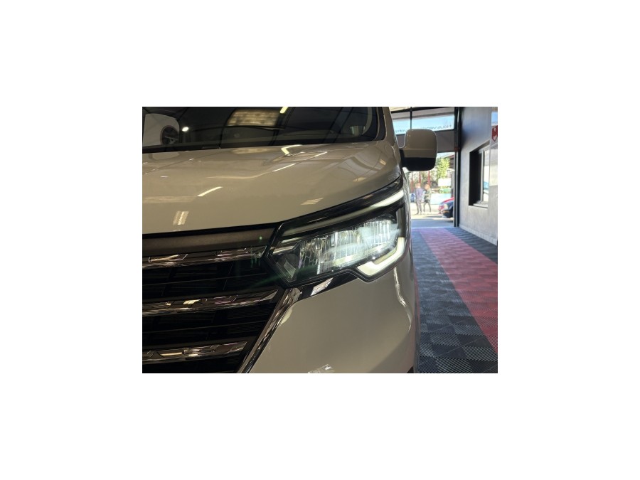 RENAULT d'occasion TRAFIC L2H1 3T 2.0 BLUE DCI 170 EXTRA BA de 2024