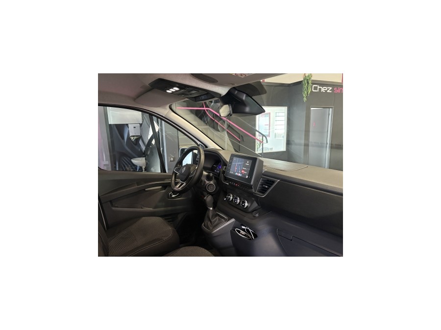 RENAULT d'occasion TRAFIC L2H1 3T 2.0 BLUE DCI 170 EXTRA BA de 2024
