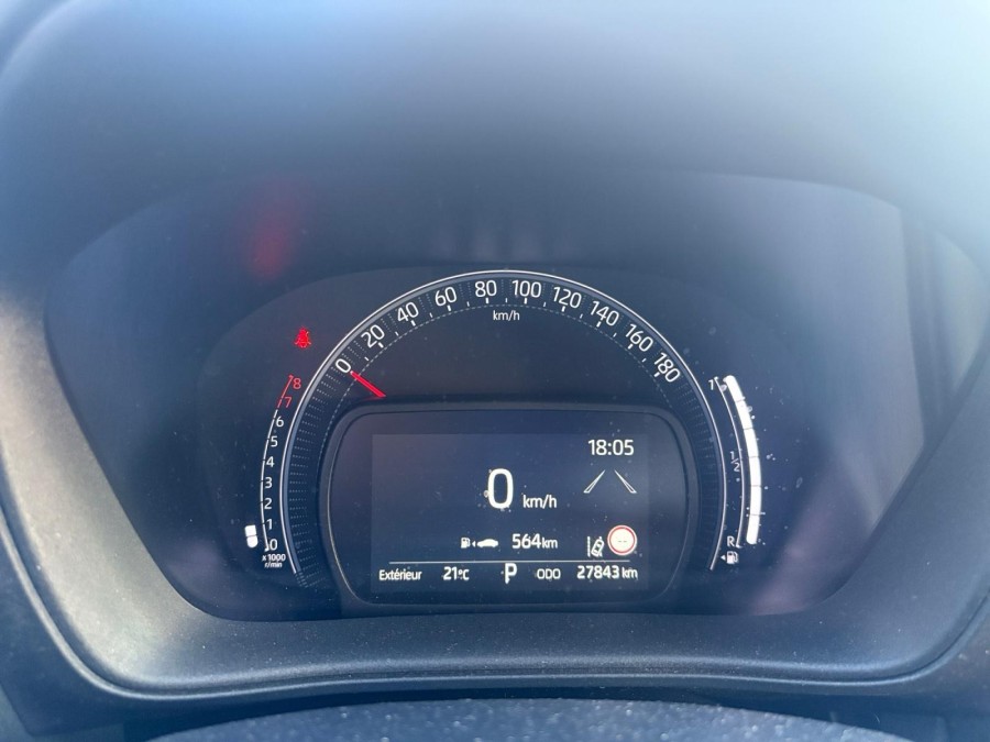 TOYOTA d'occasion AYGO 1.0 VVT-I 72 UNDERCOVER de 2023 Nord Isère