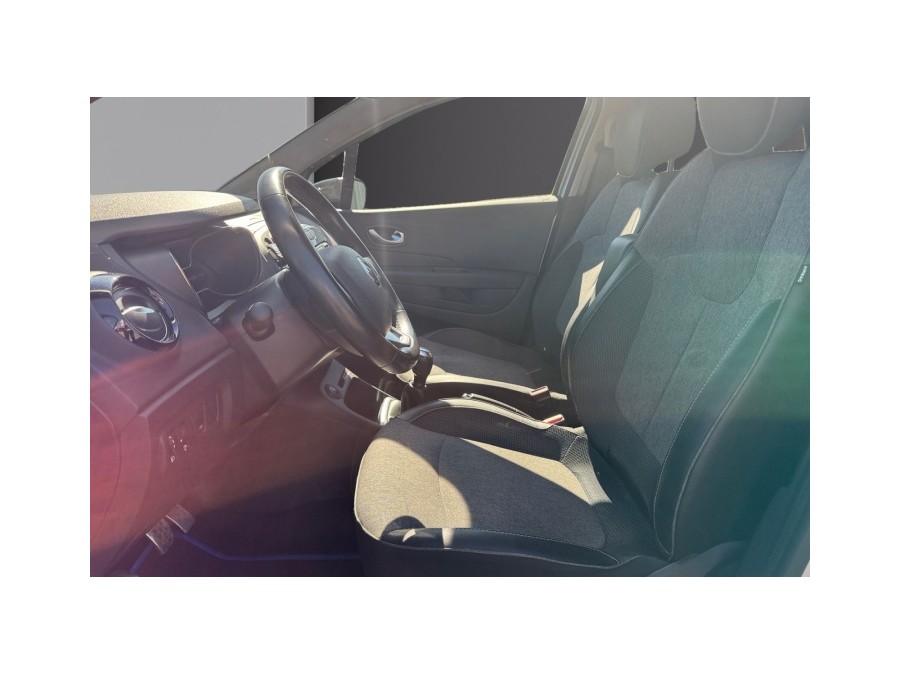 RENAULT d'occasion CAPTUR 1.5 DCI 90 INTENS de 2019 Troyes (10)﻿