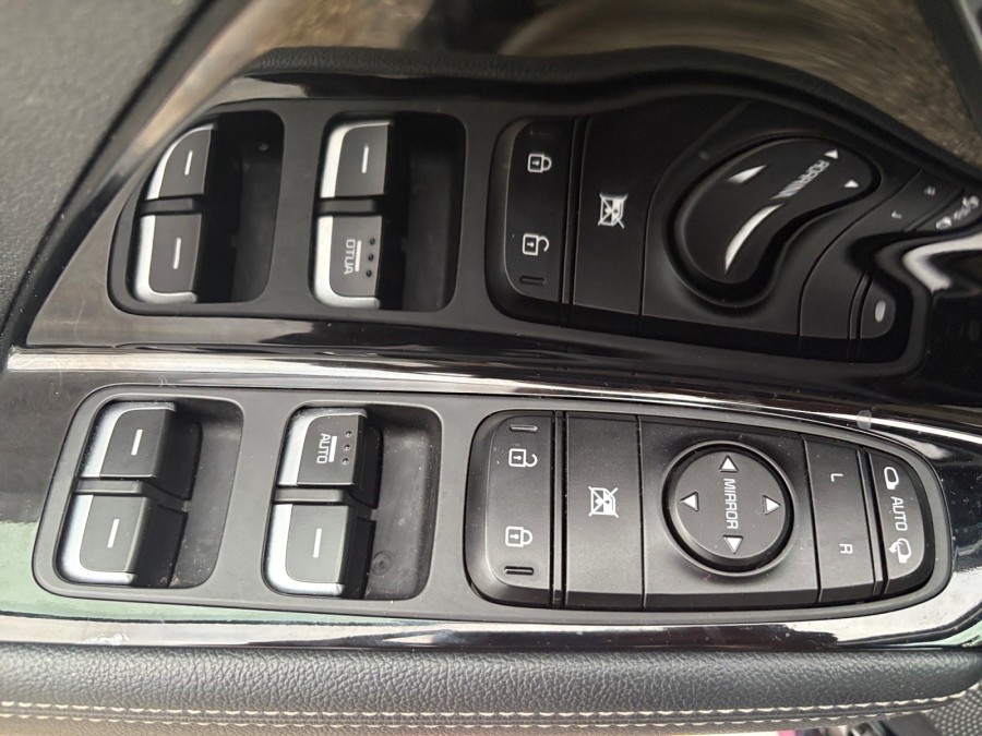 KIA d'occasion NIRO HYB 141 de 2020 Salon de Provence (13)﻿