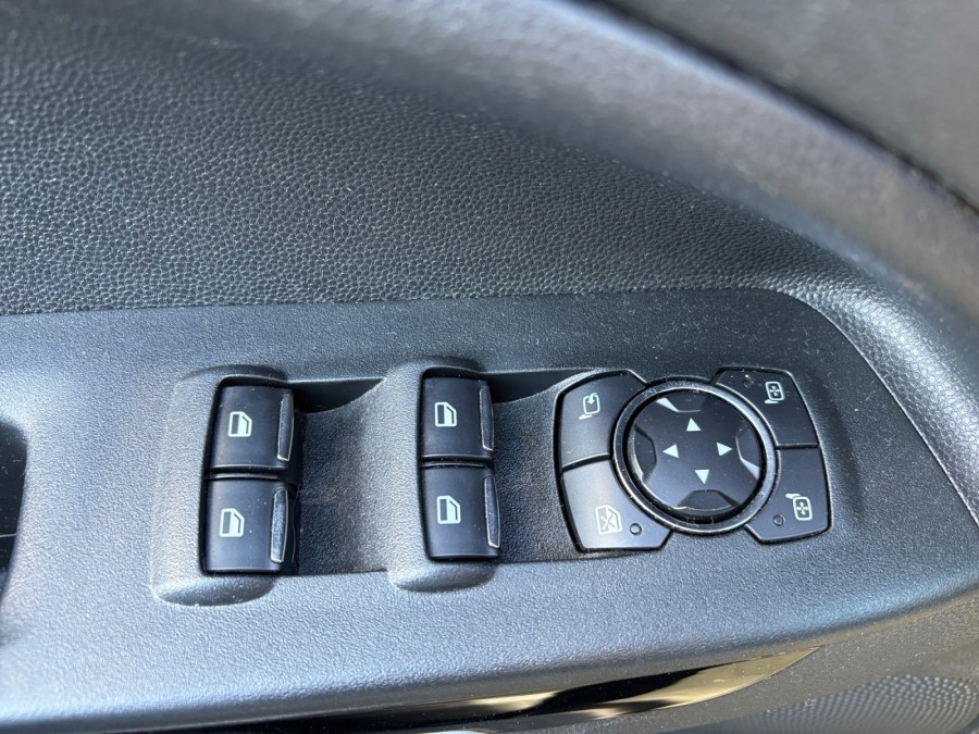 FORD d'occasion ECOSPORT 1.0 SCTI de 2018 Salon de Provence (13)﻿