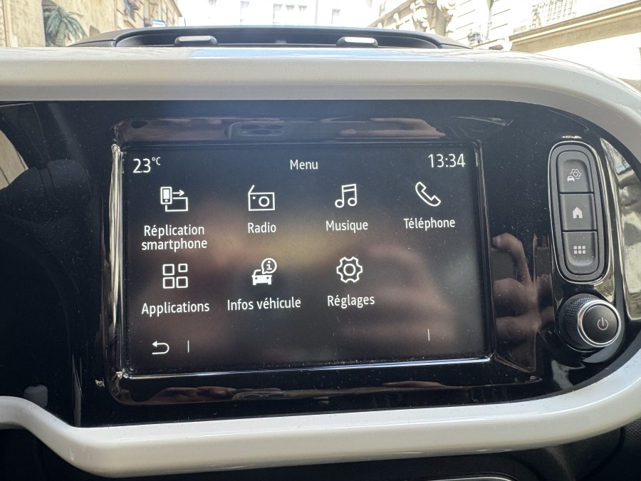 RENAULT d'occasion TWINGO 1.0 SCE 75 INTENS de 2019 Paris 15 (75)﻿