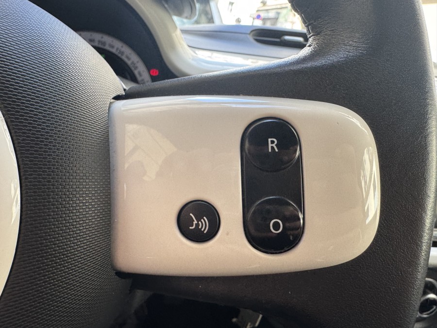 RENAULT d'occasion TWINGO 1.0 SCE 75 INTENS de 2019 Paris 15 (75)﻿