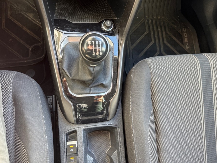 VOLKSWAGEN d'occasion T-ROC 1.5 TSI 150 LOUNGE de 2018 Montreuil (93)﻿