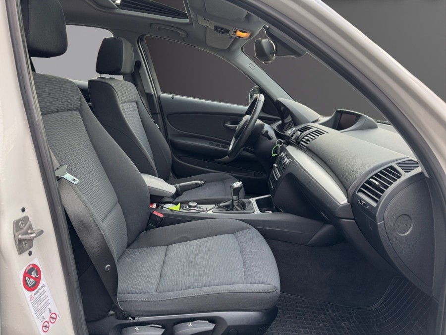 BMW d'occasion SERIE 1 120I EDITION CONFORT de 2011 Troyes (10)﻿