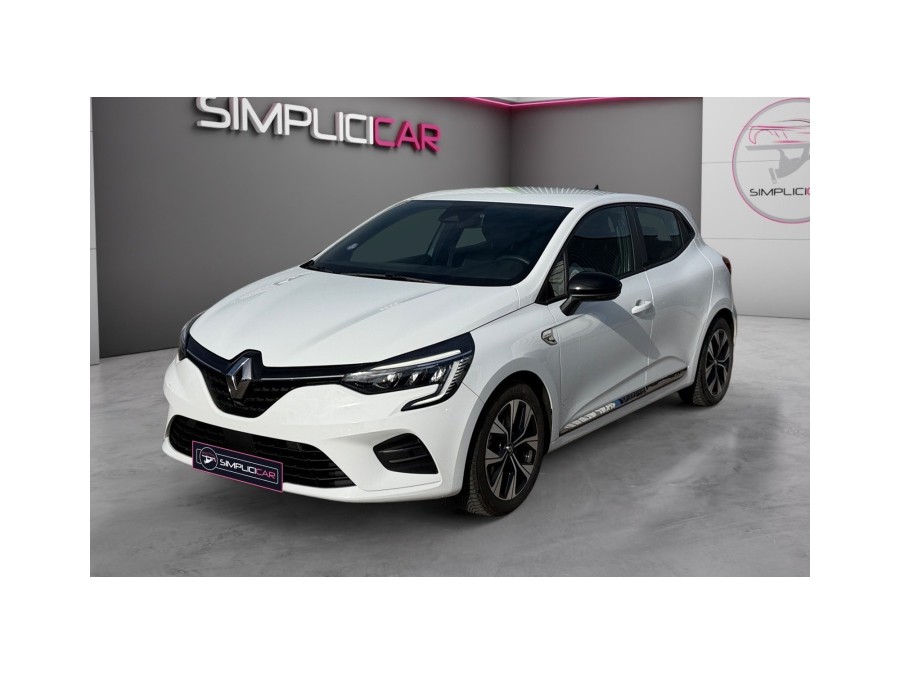 RENAULT d'occasion CLIO 1.6 E-TECH 140 LIMITED de 2021 Troyes (10)﻿