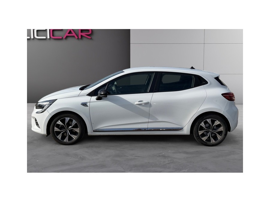 RENAULT d'occasion CLIO 1.6 E-TECH 140 LIMITED de 2021 Troyes (10)﻿