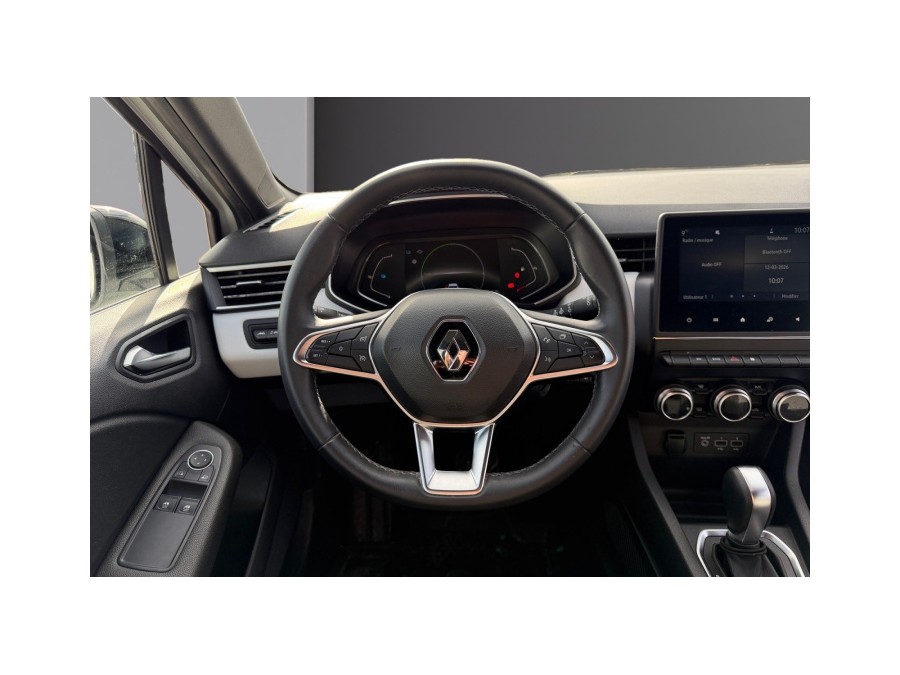 RENAULT d'occasion CLIO 1.6 E-TECH 140 LIMITED de 2021 Troyes (10)﻿