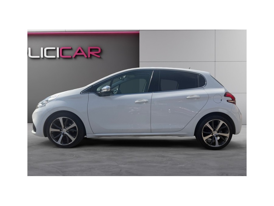 PEUGEOT d'occasion 208 1.6 Blue HDi 120 de 2017 Compiègne (60)﻿