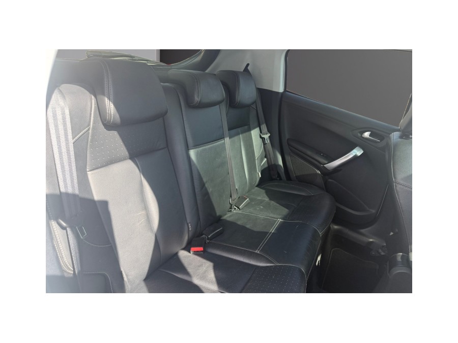 PEUGEOT d'occasion 208 1.6 Blue HDi 120 de 2017 Compiègne (60)﻿