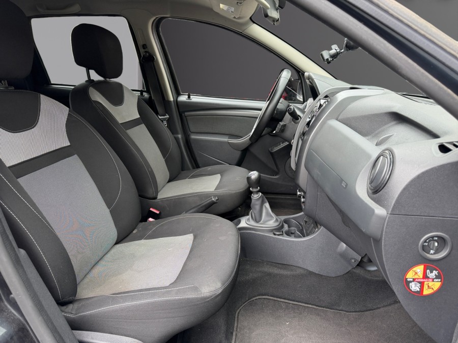 DACIA d'occasion DUSTER 1.5 DCI 110 BLACK TOUCH de 2017 Caen (14)﻿