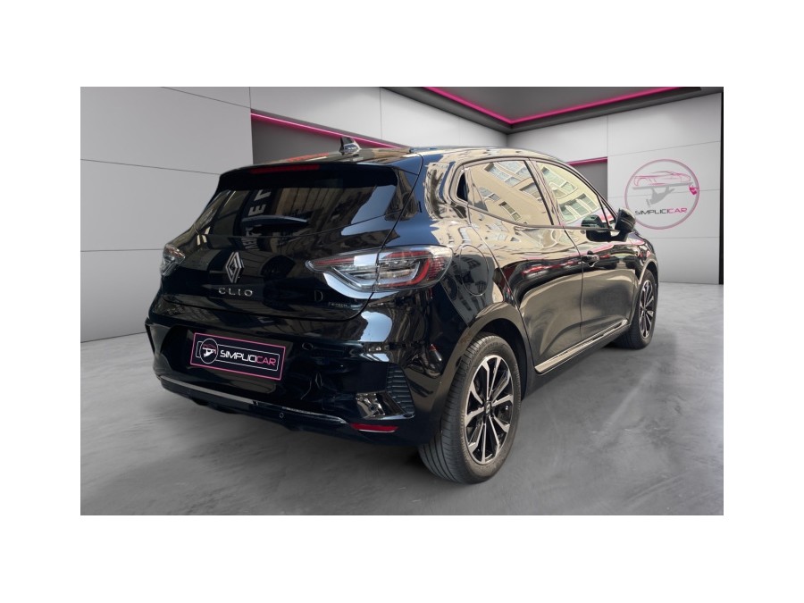 RENAULT d'occasion CLIO 1.6 E-TECH 145 de 2025 Paris 15 (75)﻿
