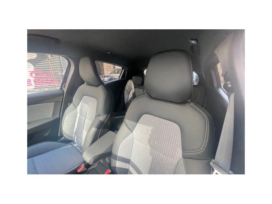 RENAULT d'occasion CLIO 1.6 E-TECH 145 de 2025 Paris 15 (75)﻿