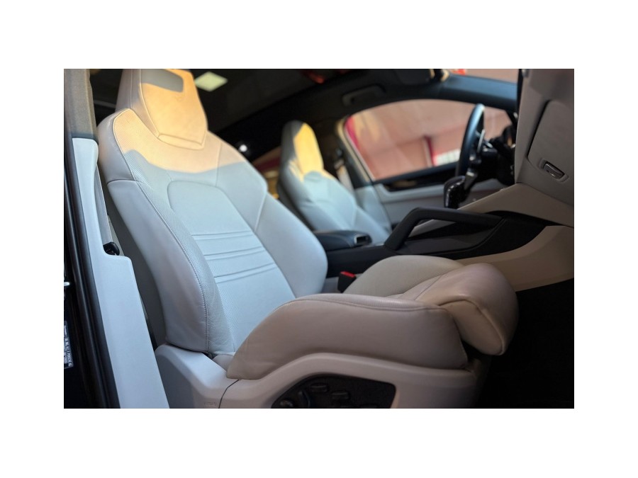 PORSCHE d'occasion CAYENNE 3.0 V6 E-HYBRID COUPE PLATINIUM EDITION de
