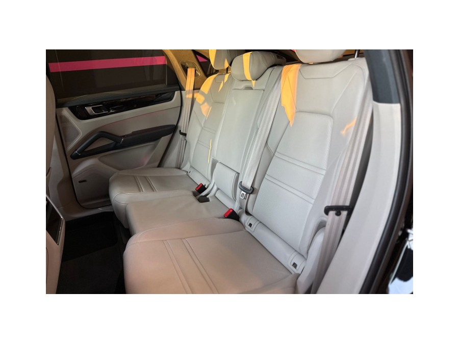 PORSCHE d'occasion CAYENNE 3.0 V6 E-HYBRID COUPE PLATINIUM EDITION de