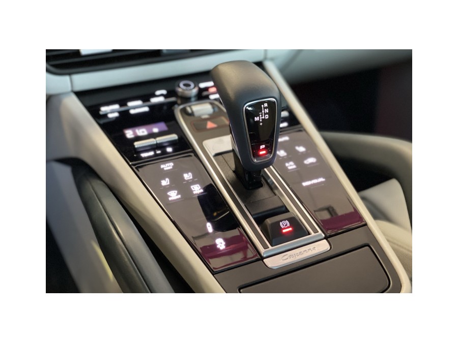 PORSCHE d'occasion CAYENNE 3.0 V6 E-HYBRID COUPE PLATINIUM EDITION de