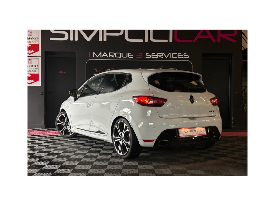 RENAULT d'occasion CLIO RS TROPHY 220 EDC de 2015 Aix Les Bains (73)﻿