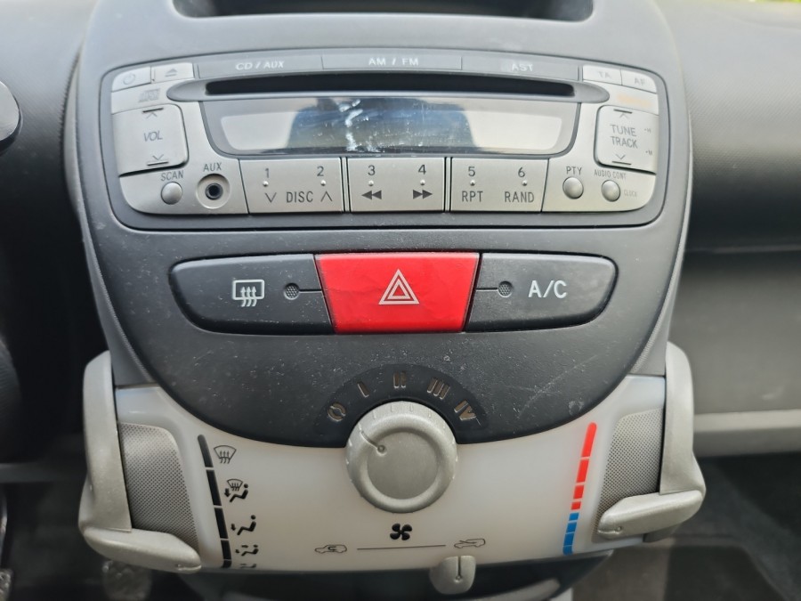TOYOTA d'occasion AYGO 1.0 VVT-I 72 X-NIGHT PH2 de 2006 Orgeval